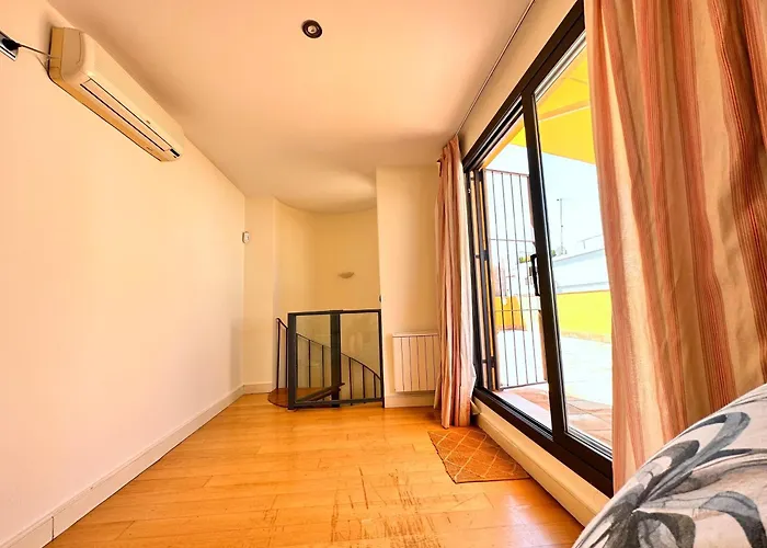 Penthouse Near Cathedral Private Rooftop Private Parking